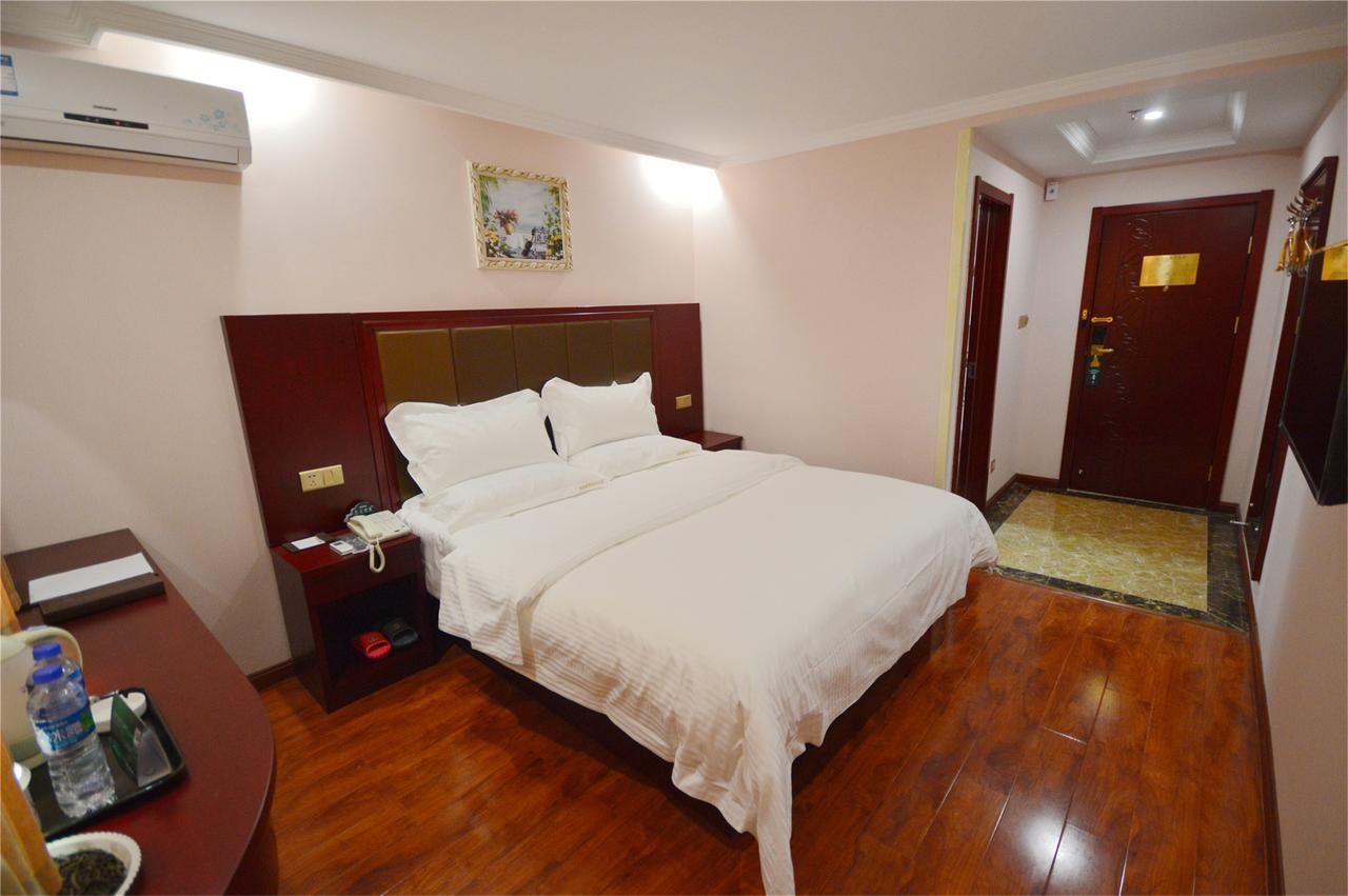 Greentree Inn Jiangsu Zhenjiang Jiangsu Science And Technology University Youth Square Express Hotel يانجتشو المظهر الخارجي الصورة
